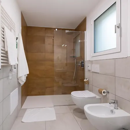 Villaggio Turistico Internazionale 5* بيبيوني