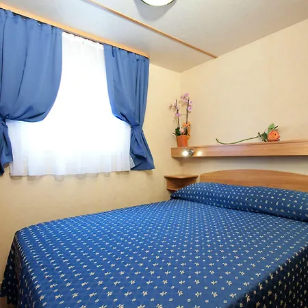 维拉格奥图里斯蒂科国际酒店 比比翁