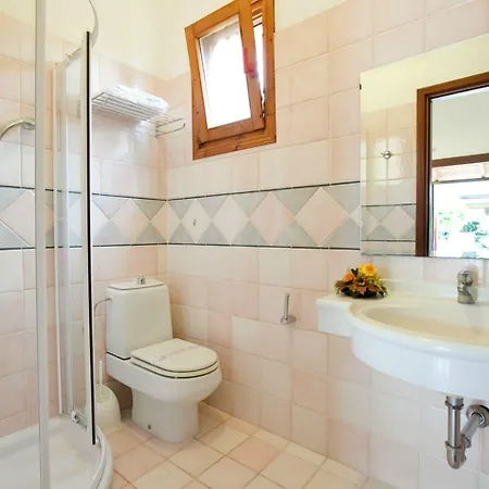 维拉格奥图里斯蒂科国际酒店 比比翁