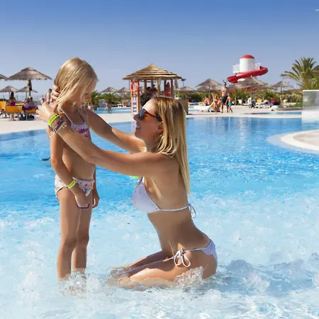 Villaggio Turistico Internazionale ביביונה