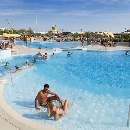Villaggio Turistico Internazionale אתר נופש ביביונה
