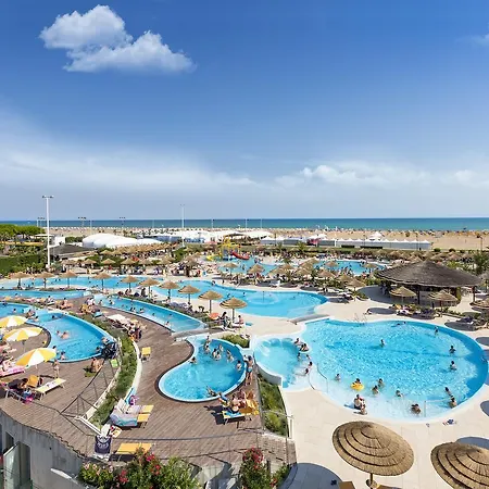 Resort Villaggio Turistico Internazionale 4*