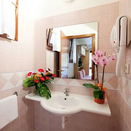 维拉格奥图里斯蒂科国际酒店 比比翁